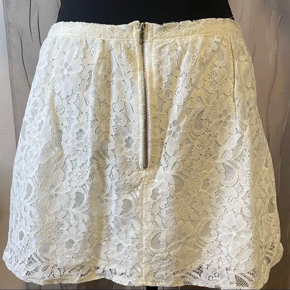 BCBGeneration White Lace Mini Skirt - Picture 4 of 13
